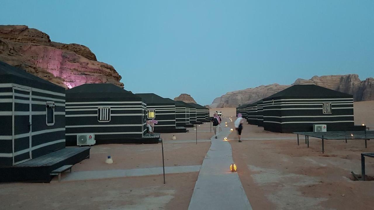 Space Village Luxury Camp Wadi Rum Exterior foto
